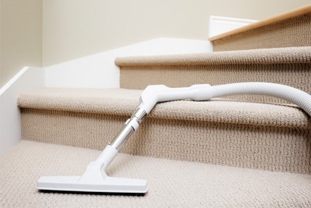 THE EASIEST WAY TO VACUUM CARPETED STAIRS'